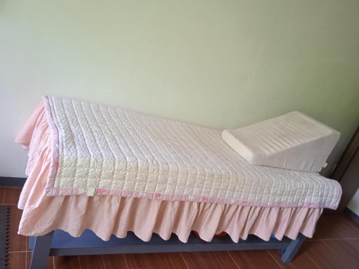 Sarah'S Garden Bnb & Spa Bed & Breakfast Clarin  Екстериор снимка