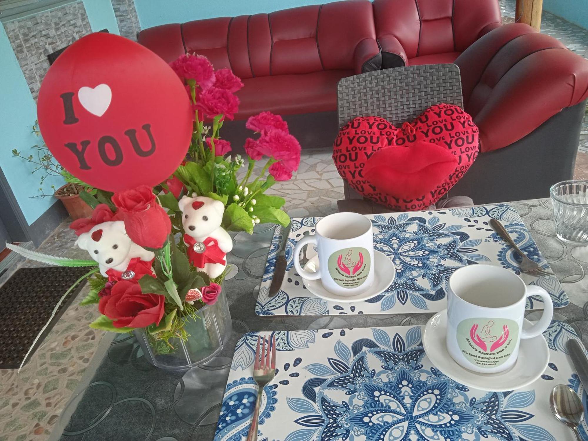 Sarah'S Garden Bnb & Spa Bed & Breakfast Clarin  Екстериор снимка
