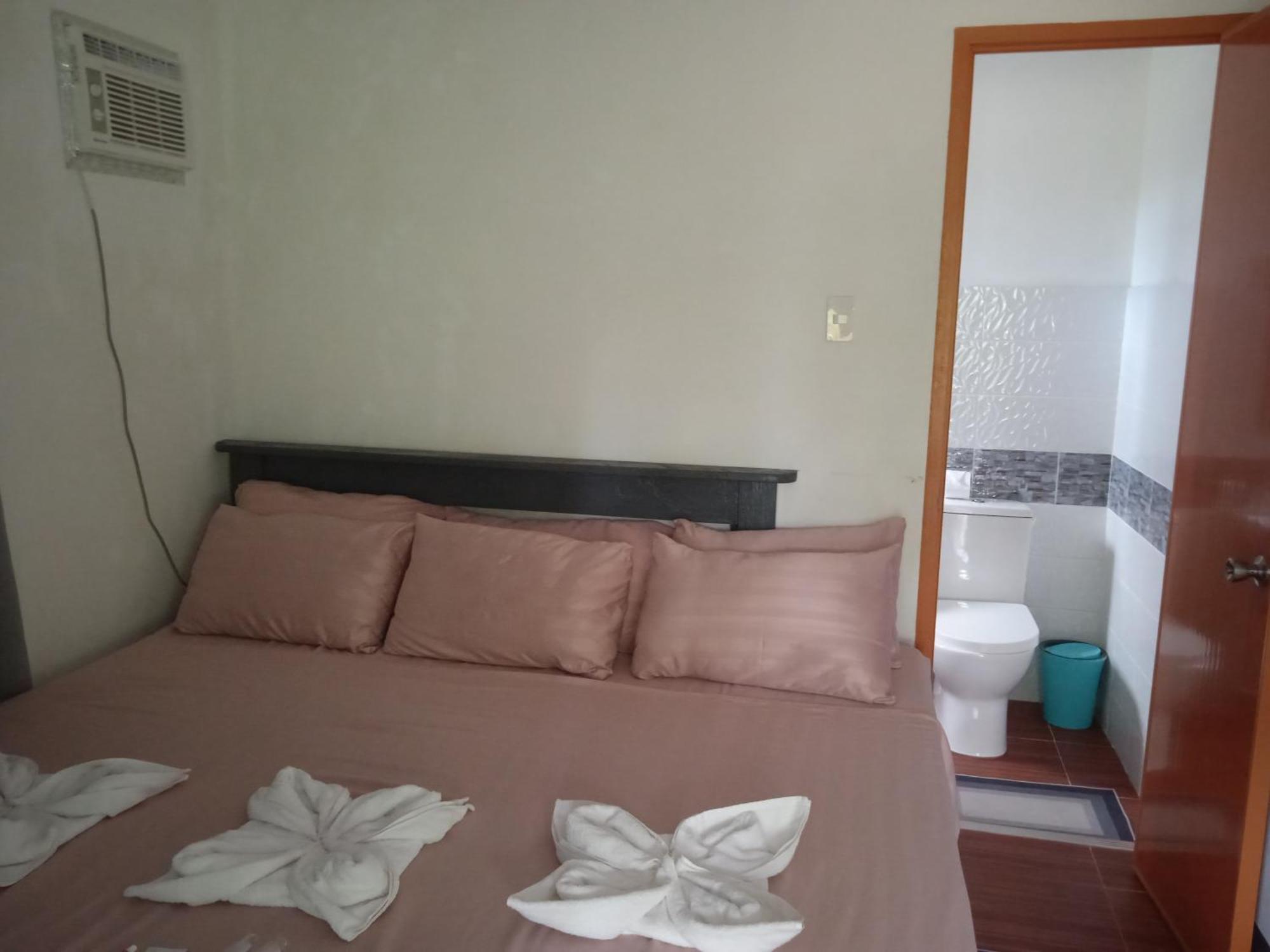 Sarah'S Garden Bnb & Spa Bed & Breakfast Clarin  Стая снимка
