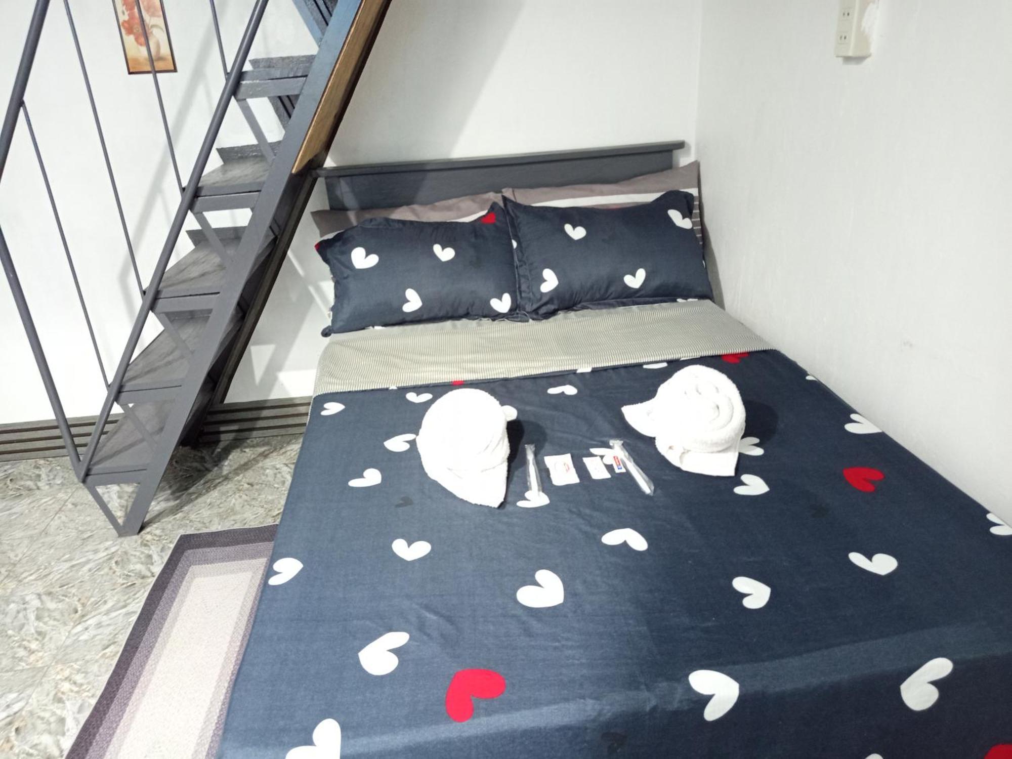 Sarah'S Garden Bnb & Spa Bed & Breakfast Clarin  Екстериор снимка